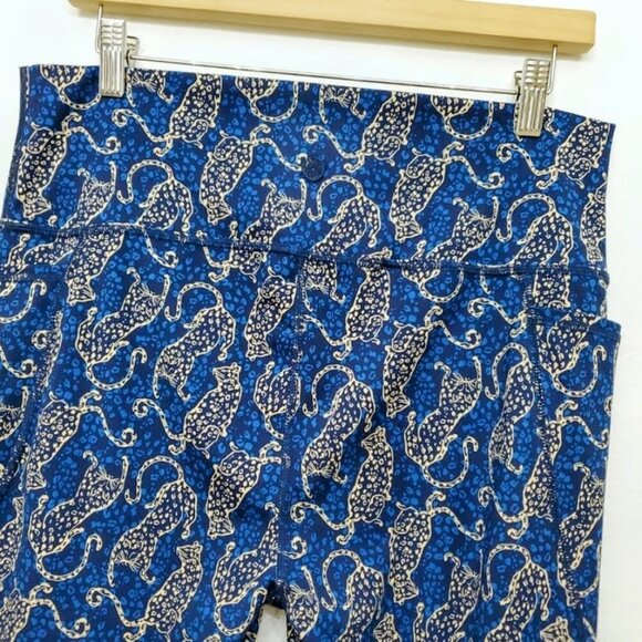 Lilly Pulitzer Luxletics 26" High Rise Leggings, Low Tide Navy, XL - Picture 3 of 14